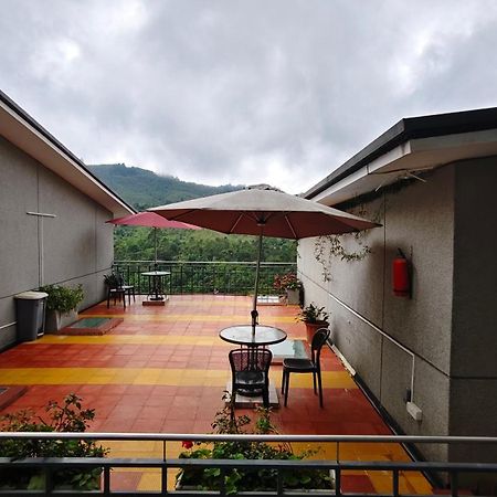Cherry Blossom Homestay Kodaikanal Buitenkant foto