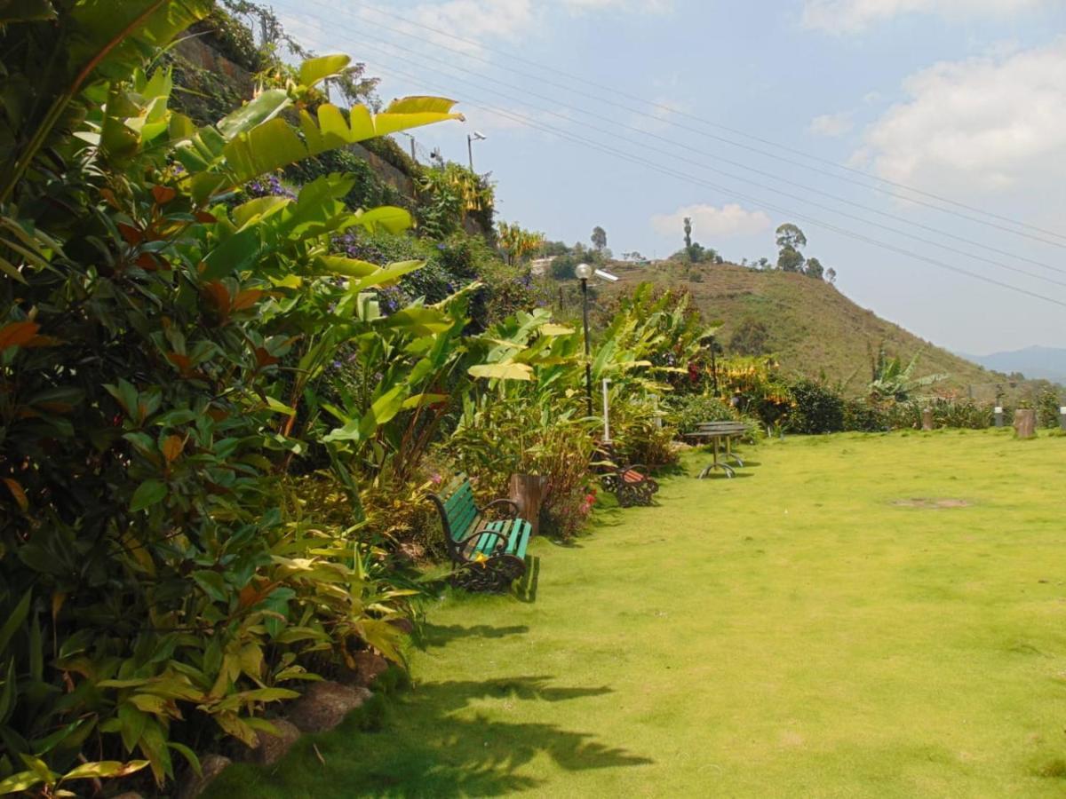 Cherry Blossom Homestay Kodaikanal Buitenkant foto