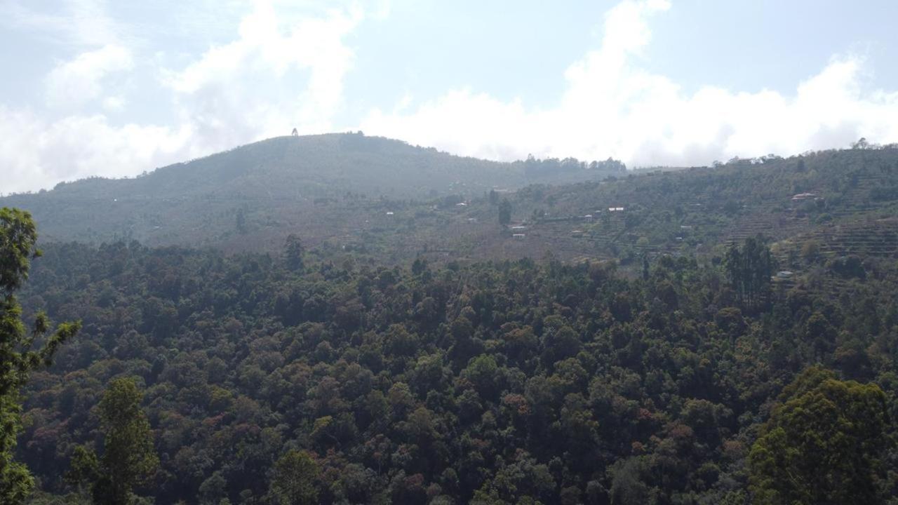 Cherry Blossom Homestay Kodaikanal Buitenkant foto